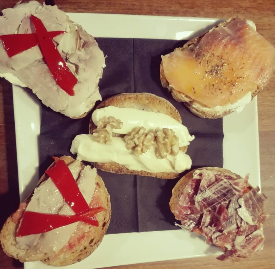 Surtido de 5 unidades de tostas en Ourense